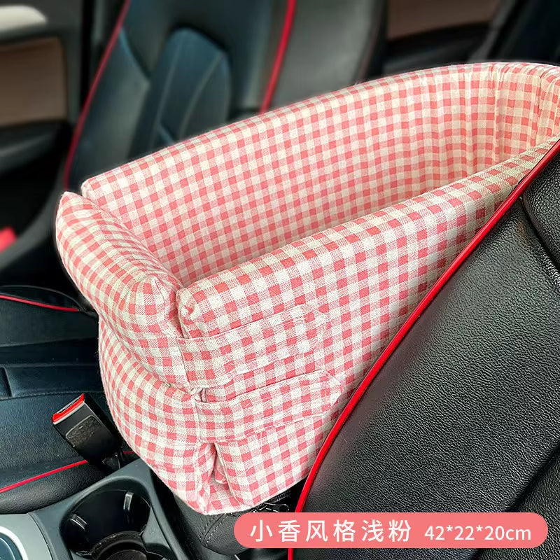 Travel in Style: Portable Dog Car Seat Bed for Small Dogs and Cats - Safe & Eco-Friendly Travel Companion