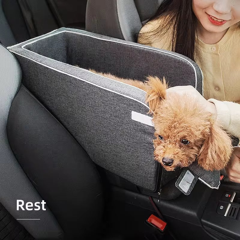 Travel in Style: Portable Dog Car Seat Bed for Small Dogs and Cats - Safe & Eco-Friendly Travel Companion